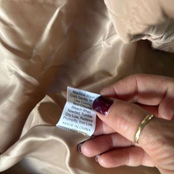 Winter Spring Mid-length Women's Parka quilted XL Tan NWOT - Picture 3 of 5